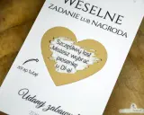Weselne zdrapki z zadaniami lub nagrodami. Serce z napisem "Szczęśliwy los! Możesz wybrać piosenkę u DJ-a!". Pod spodem "Udanej zabawy!".