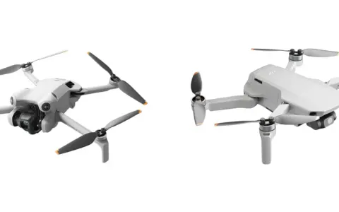Dwa białe drony, jeden z przodu z kamerą, drugi z boku. Dron zasięg 10km, idealny do podniebnych podróży.