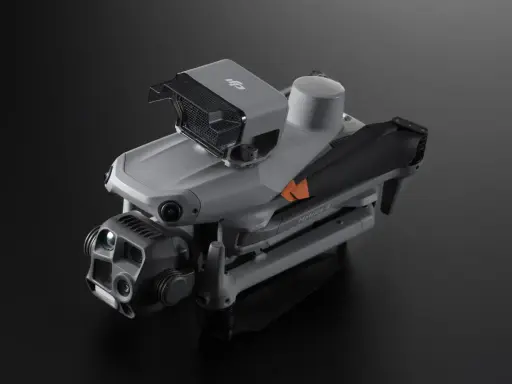 Szary dron DJI Matrice 4 z kamerą i akcesoriami, gotowy do lotu z aplikacją DJI GO 4.