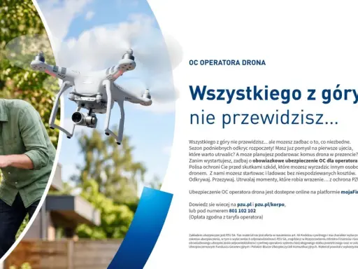 Ojciec i syn cieszą się lataniem dronem. Ubezpieczenie OC drona od PZU zapewni spokój.