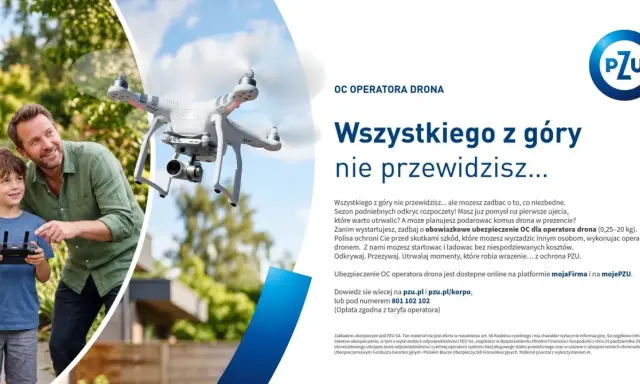 Ojciec i syn cieszą się lataniem dronem. Ubezpieczenie OC drona od PZU zapewni spokój.