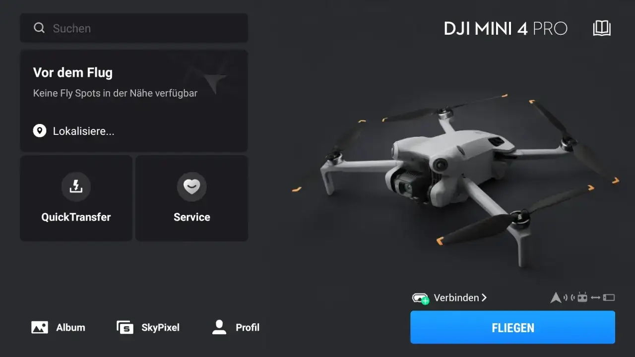 DJI Fly po polsku: aplikacja do sterowania dronem DJI Mini 4 Pro. Widok menu przed lotem, opcje QuickTransfer, Serwis, Album, SkyPixel i Profil.